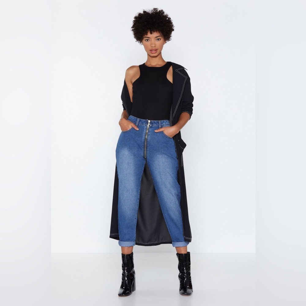 NWT Nasty Gal High Rise Mom Jeans Size 2 | Vintage Wash Straight Leg Denim | - Picture 3 of 4
